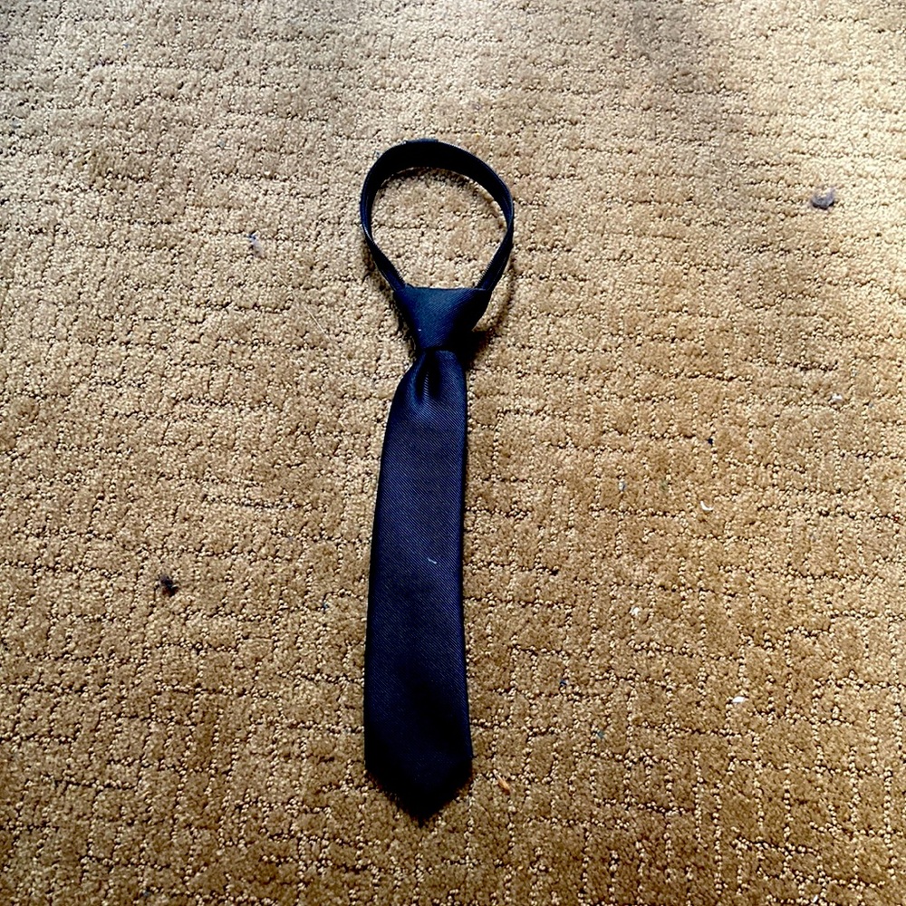 Easy Adjustable Zip Up Black Tie